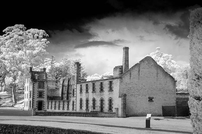 leannecole_infrared_photography عکاسی مادون قرمز از ساختمان