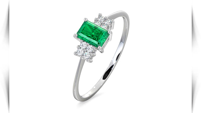 Gem-Colour-in-Rings_12 معنی رنگ سنگ های سبز در انگشتر