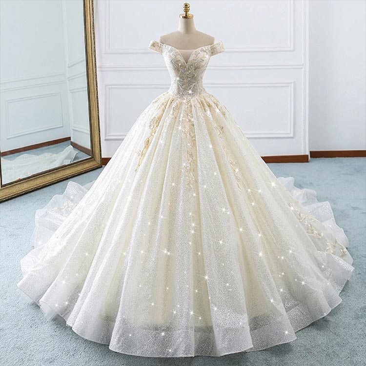 wedding_dress_41 مدل لباس عروس ویکتوریا مناسب چه کسانی است ؟