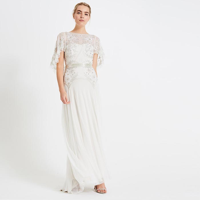 wedding_dress_92 انتخاب مناسب آستین برای لباس عروس هاب خانم های لاغر