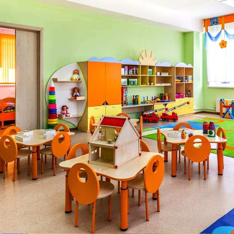 دکوراسیون مهدکودک طراحی کمد شخصی برای کودکان