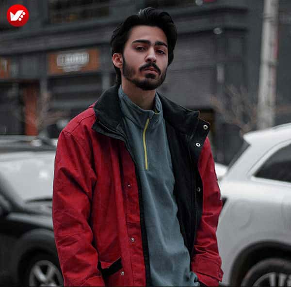 ژست عکاسی مردانه در جنگل