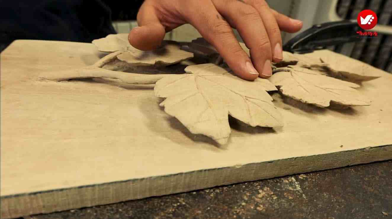 تصویر کاور برای آشنایی با رشته منبت و چوب