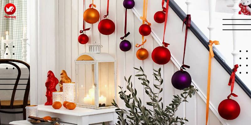 توپ های رنگی برای کریسمس