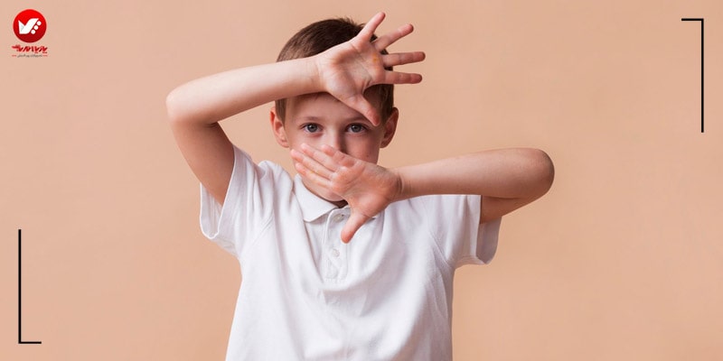 کاهش روابط اجتماعی و گوشه گیری
