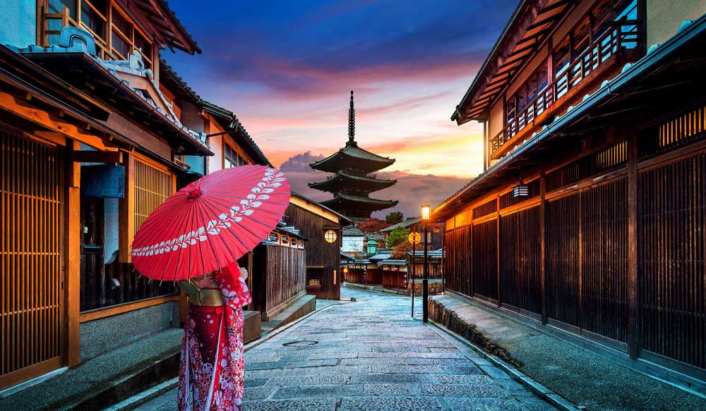 ehsandolat_gion_japan_tour_3