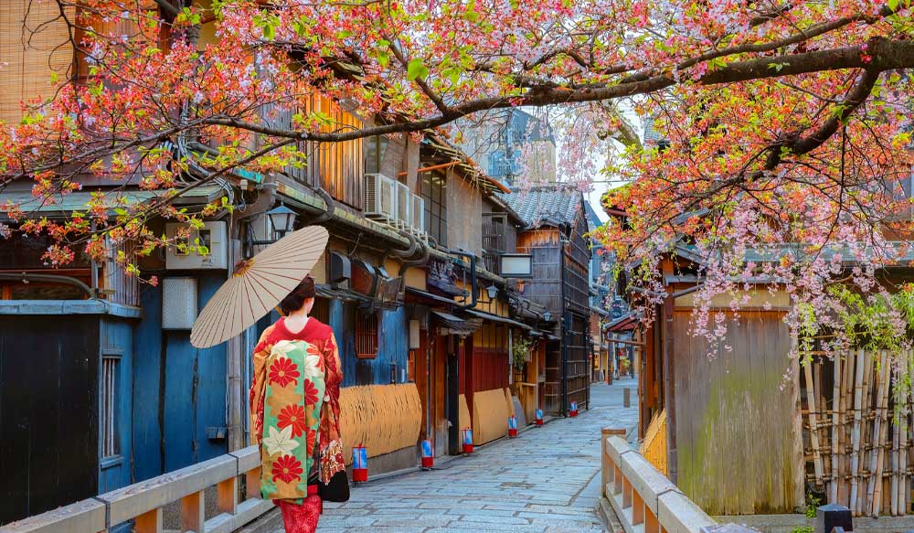 ehsandolat_gion_japan_tour_6